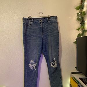 American Eagle Mom Jeans